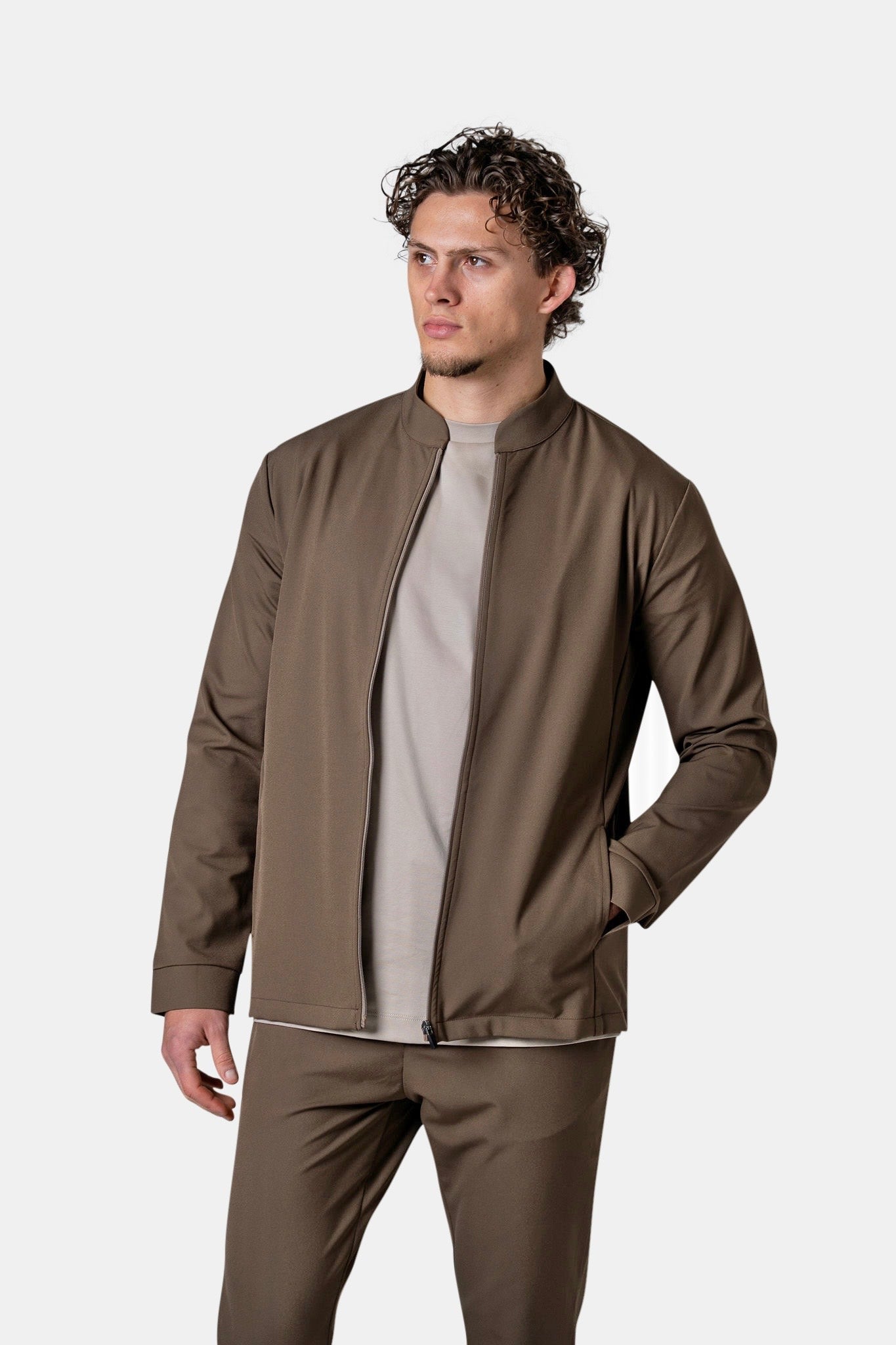 TECH SUIT VEST - BRUIN