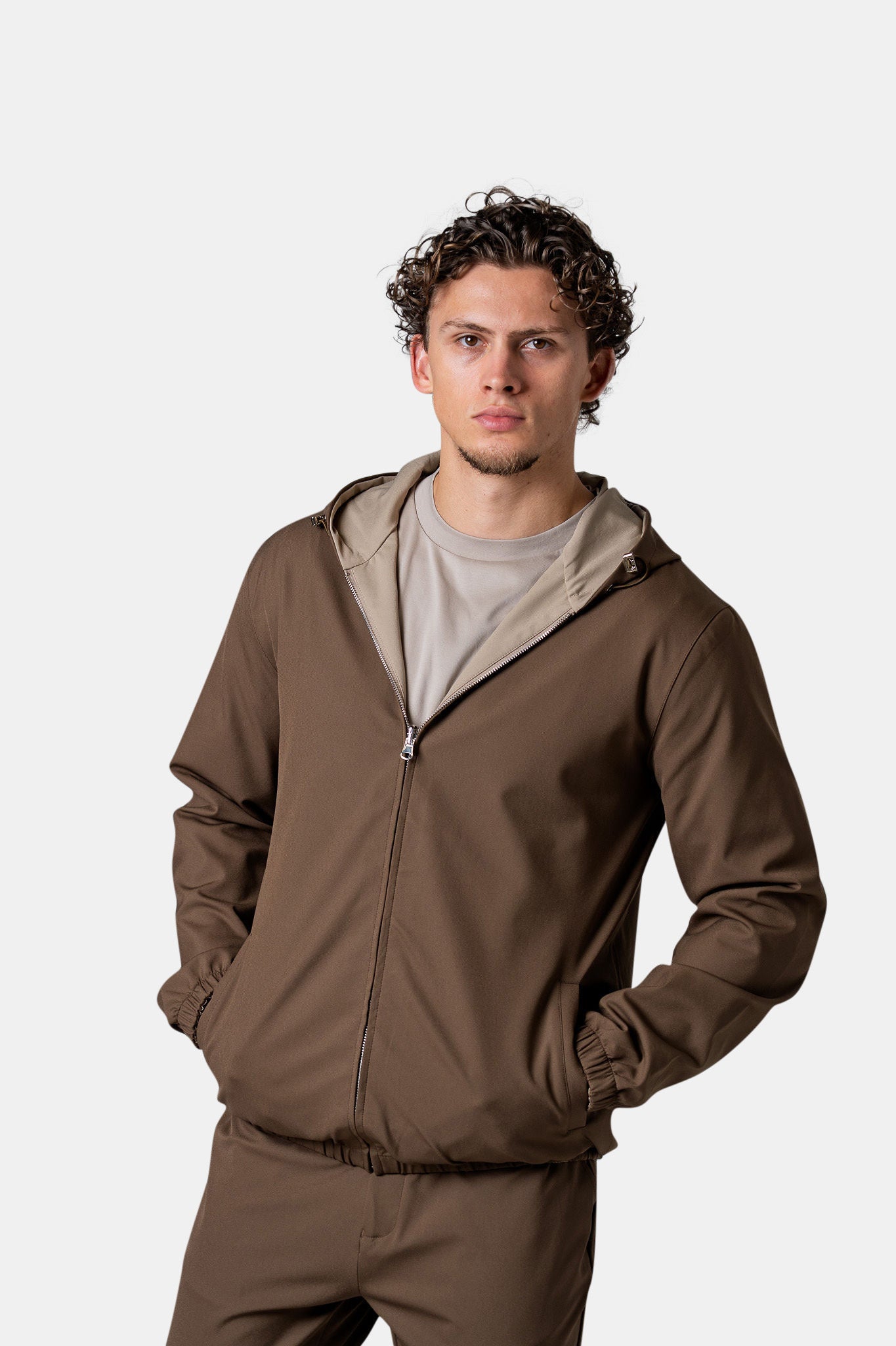 BELLUCI DUBBELZIJDIG VEST - BRUIN