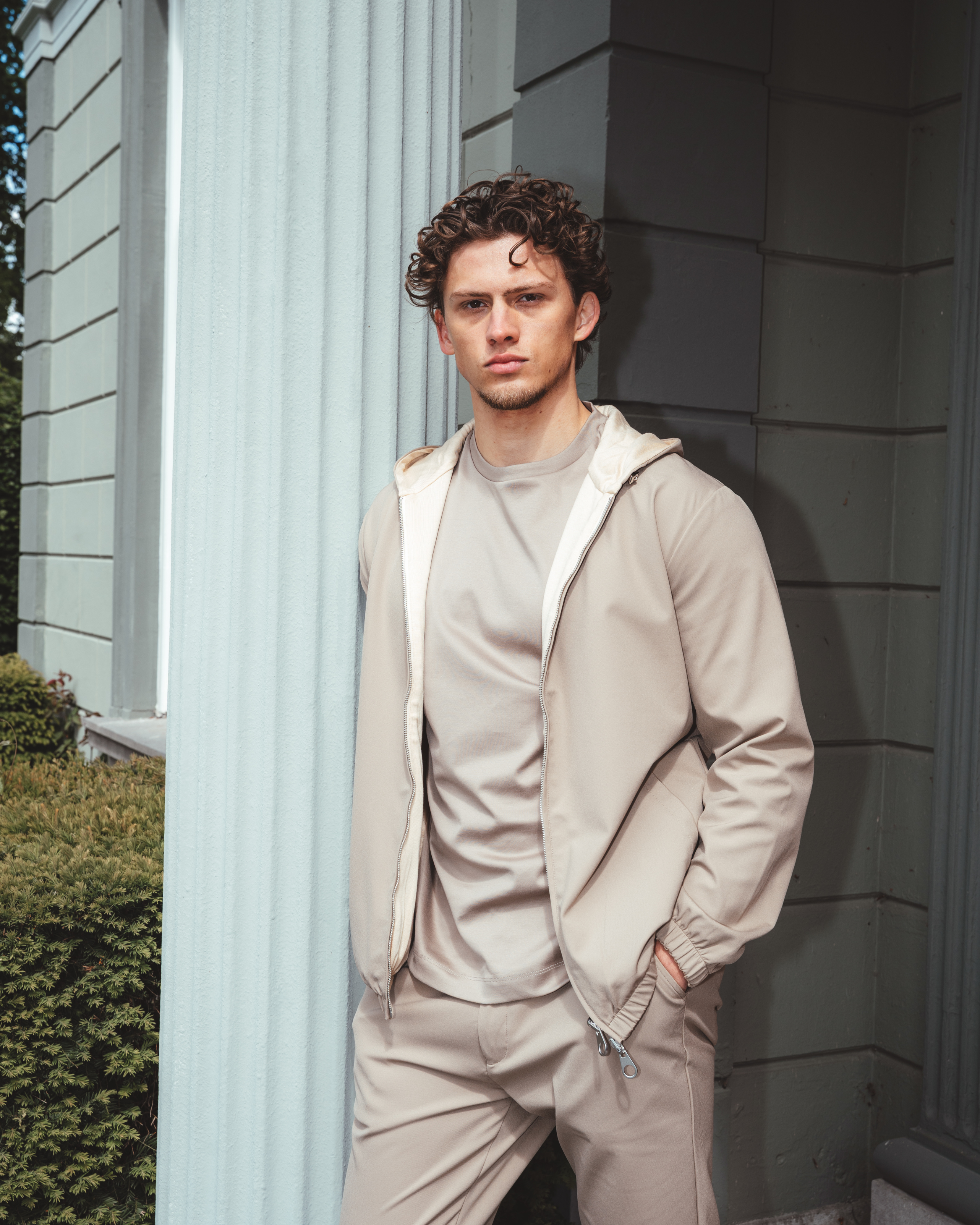 BELLUCI DUBBELZIJDIG SET - TAUPE €1̶7̶9̶,9̶5̶